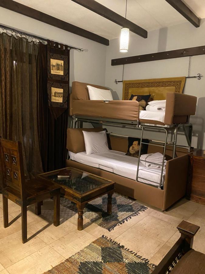 Paroraia Hotel Ángistron Eksteriør billede